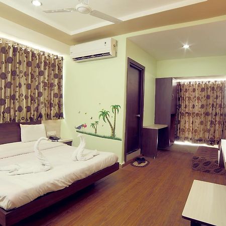 Hotel Avion Inn Ahmadábád Kültér fotó
