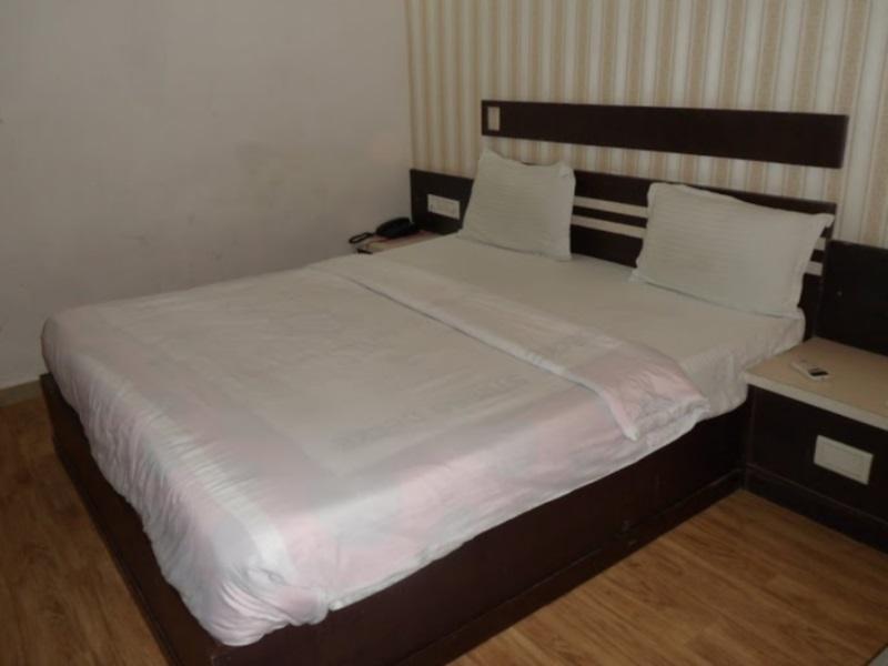 Hotel Avion Inn Ahmadábád Kültér fotó