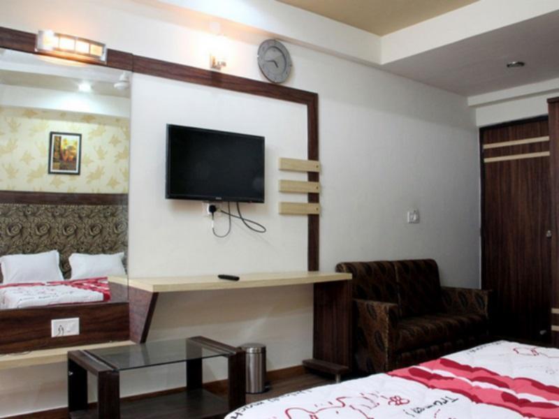 Hotel Avion Inn Ahmadábád Kültér fotó